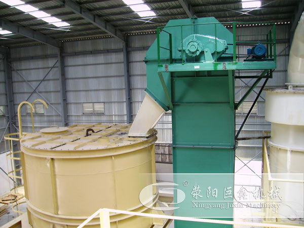 斗式提升機客戶現(xiàn)場 斗式提升機客戶現(xiàn)場